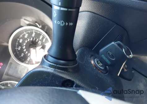 2014 Subaru Xv Crosstrek 2.0I Premium z USA, uszkodzony, nr VIN JF2GPAWC6E8316756